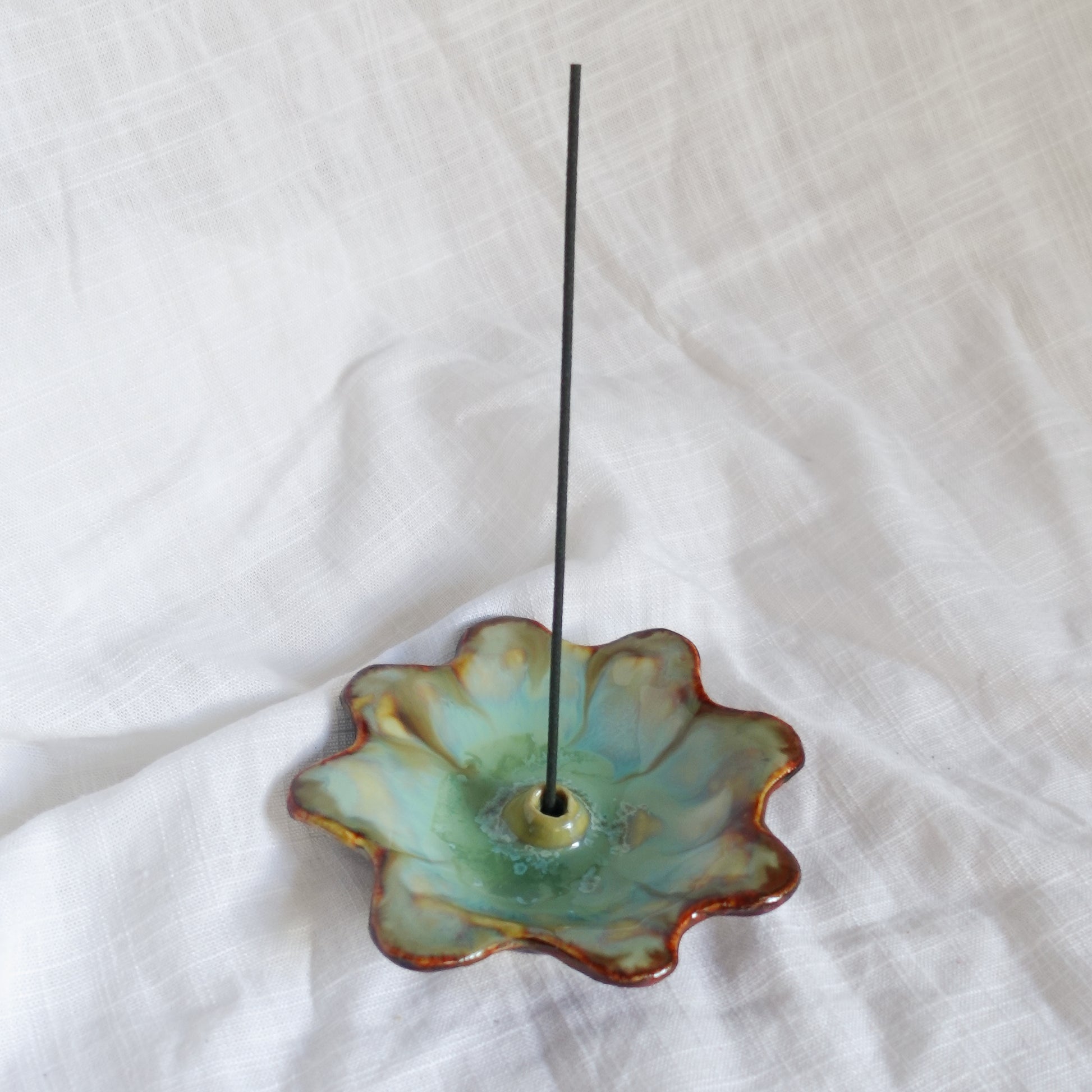 natural springs. incense holder