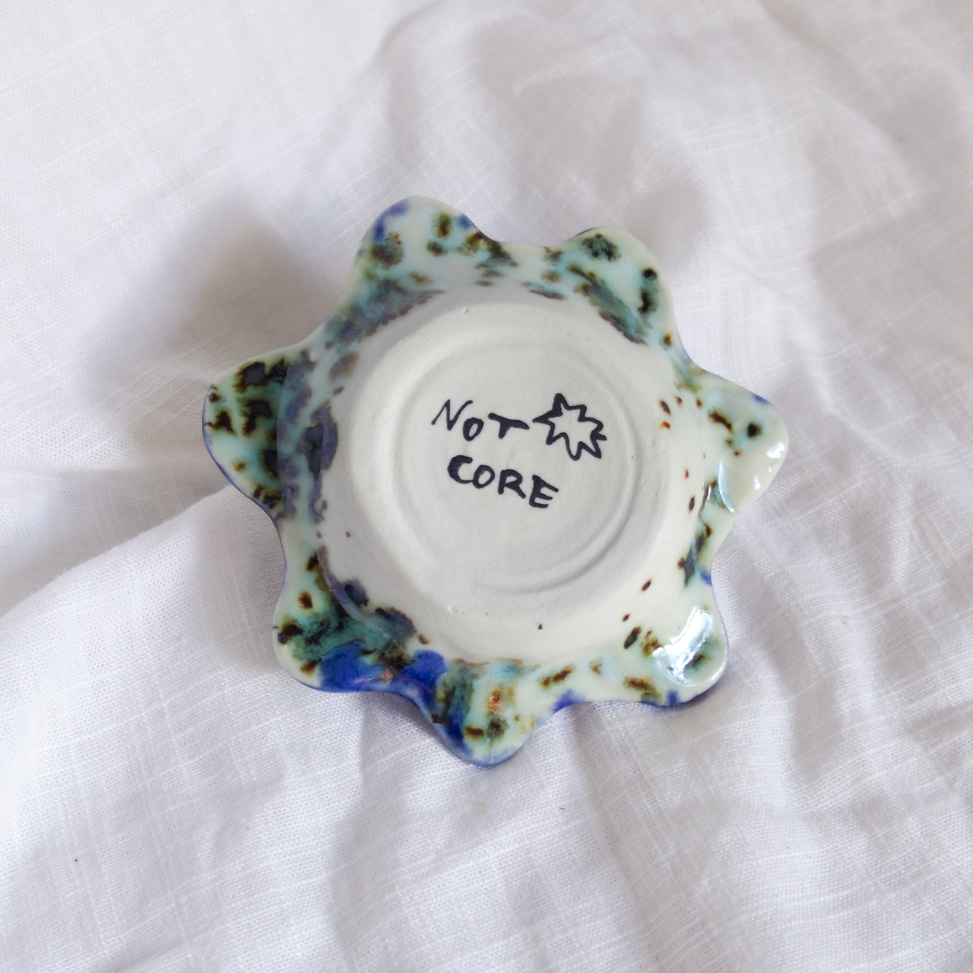iris. trinket dish