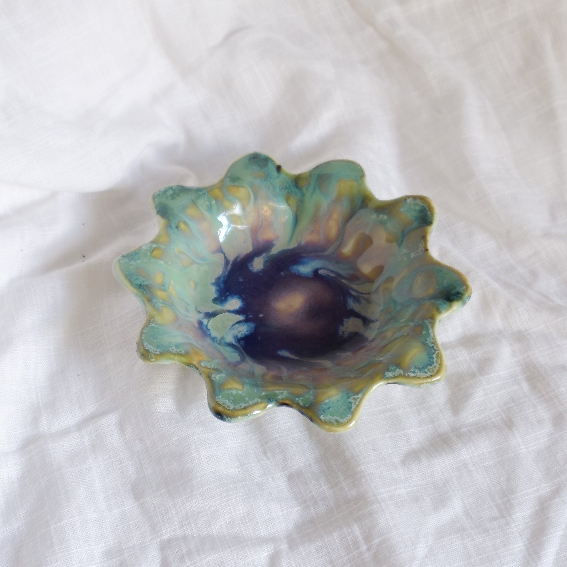orbiting heaven. trinket dish