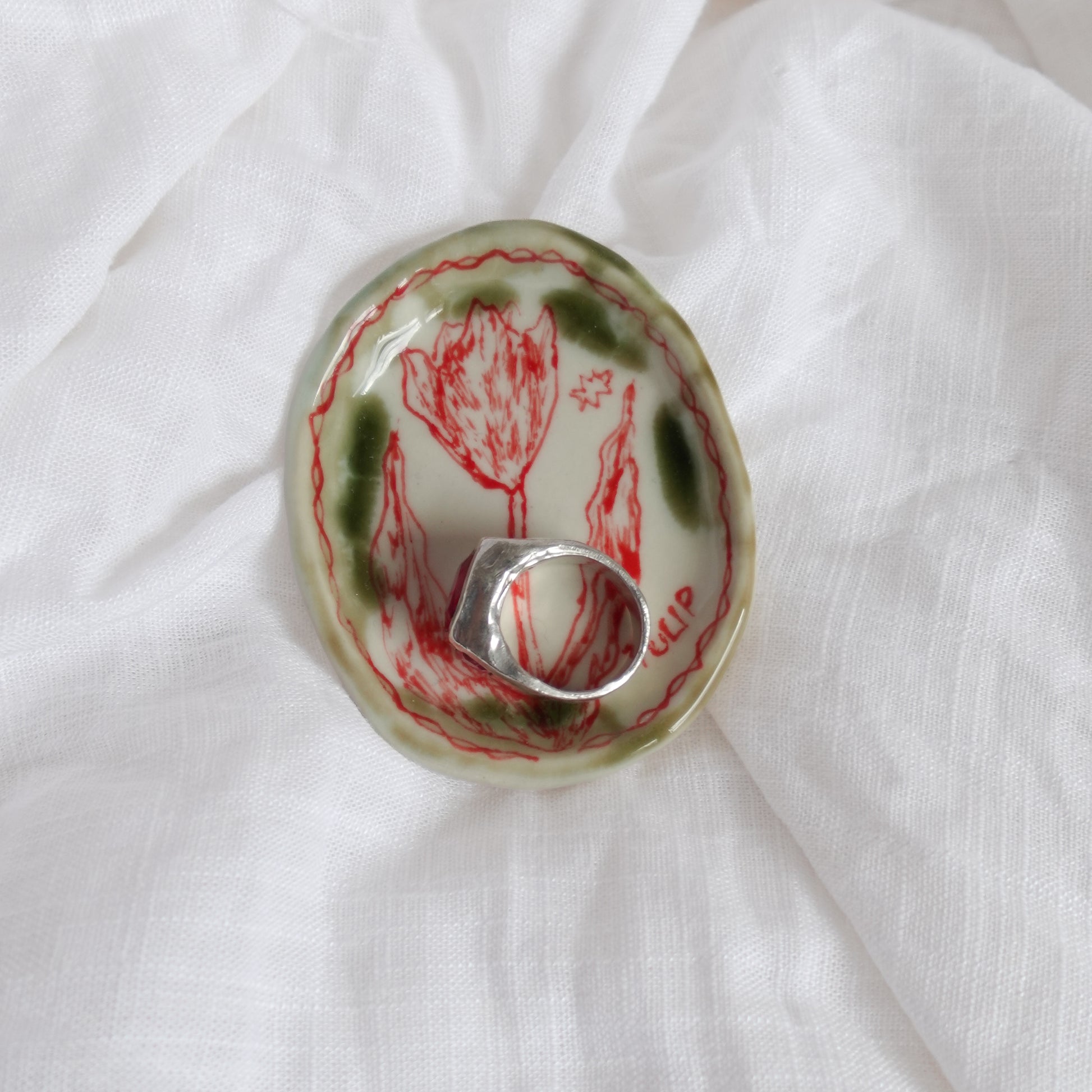 red tulip. trinket dish