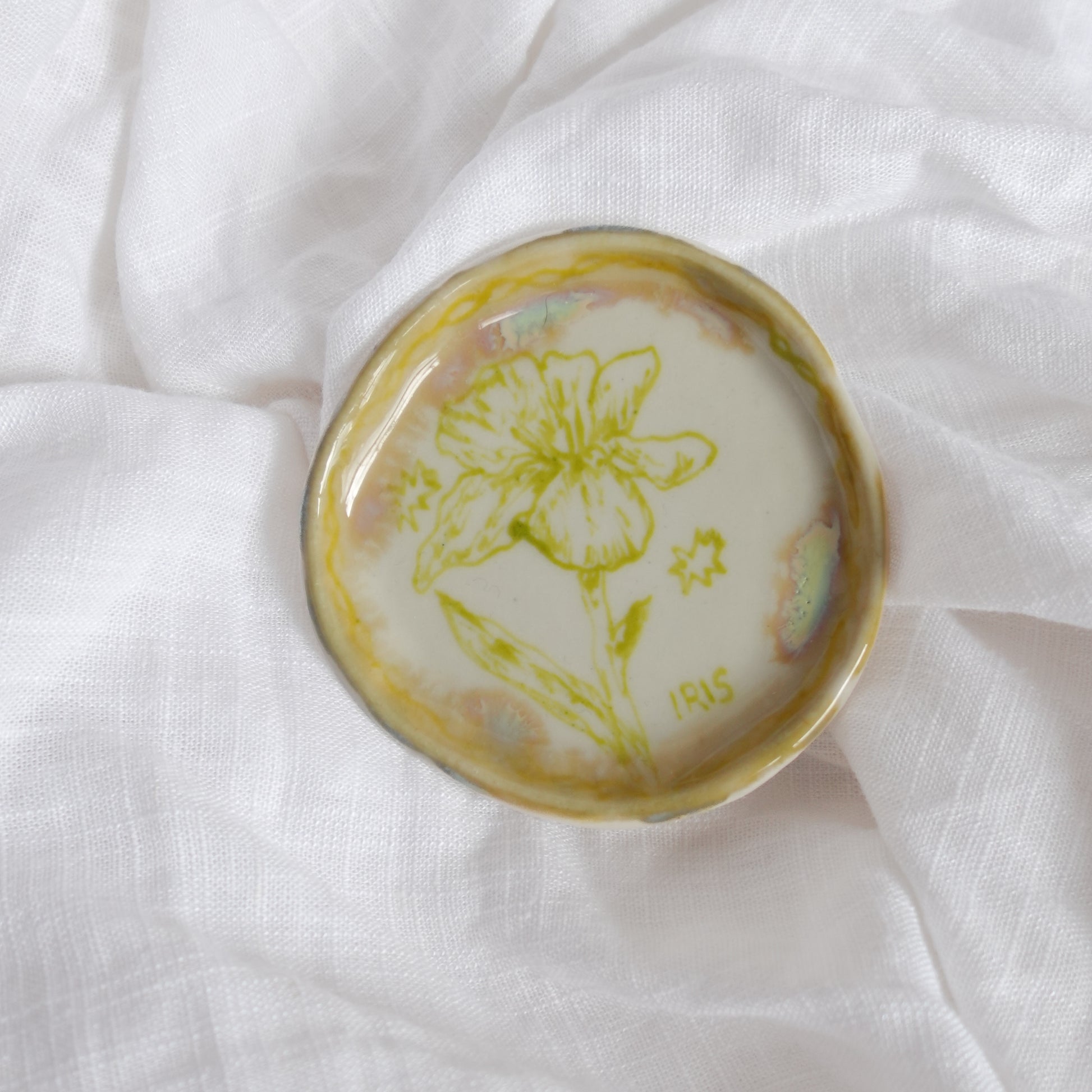 iris. trinket dish